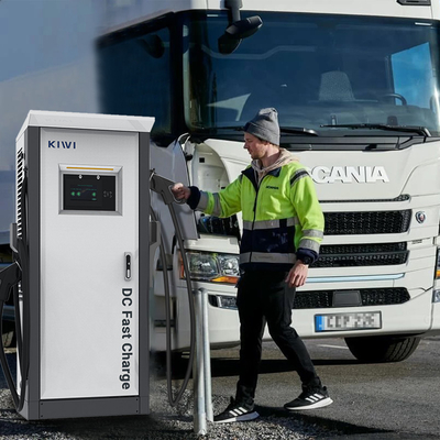 120KW OCPP 1.6J/1.5J Typ2 CCS Chademo EV Gleichstromladestelle für schnelle Ladelösungen