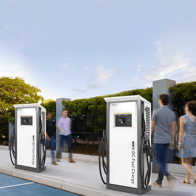 Drei-Phasen-AC 380V±20% Eingangsspannung Doppelgewehr-EV-Ladegerät der Stufe 2 für Benz EQA