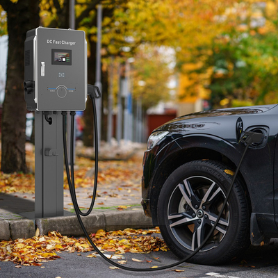 Parkplatz eines Supermarkts Energiefahrzeug-Ladestelle CCS 40kW Hyundai Ioniq 5 Ladegerät