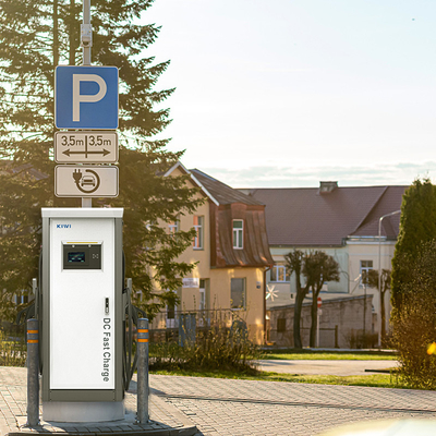 120kw 3-Phasen-Elektroauto-Schnellladestation Chademo CCS1 CCS Typ 2 Schnelles Gleichstrom-EV-Ladegerät